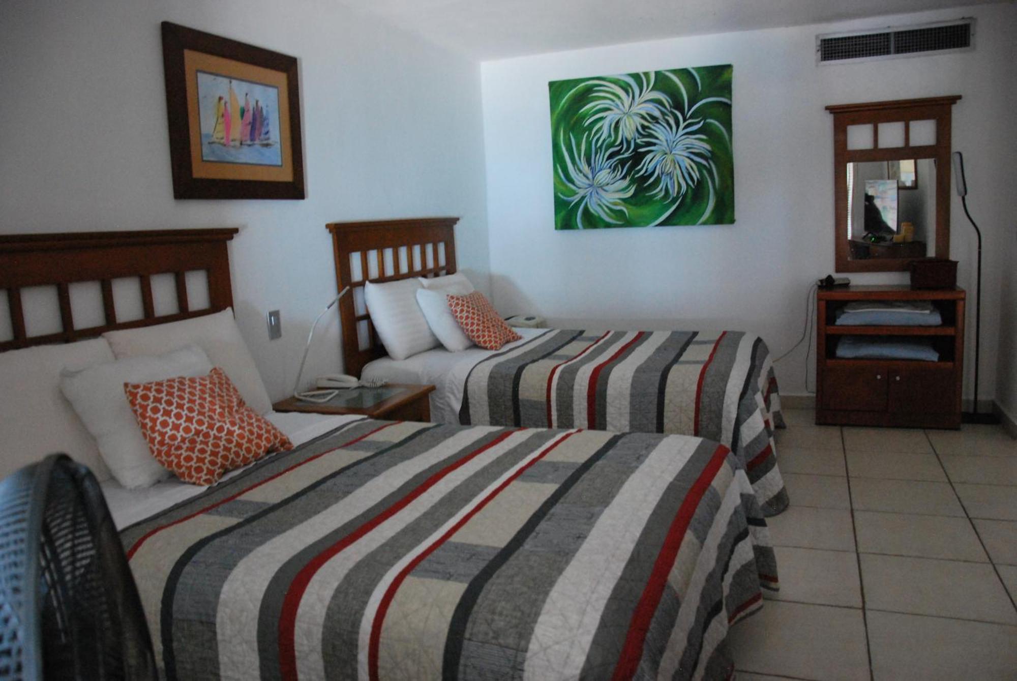 Beachfront View Condo Beside La Isla Mall Puerto Vallarta Exteriér fotografie